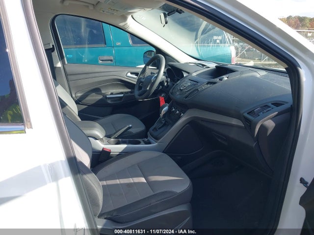 1FMCU0GX0EUE35004 Ford ESCAPE SE
