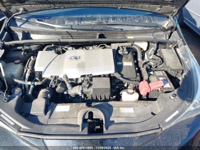 JTDKARFU2G3508001 Toyota Prius Three Touring