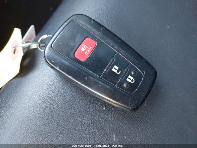 JTDKARFU2G3508001 Toyota Prius Three Touring