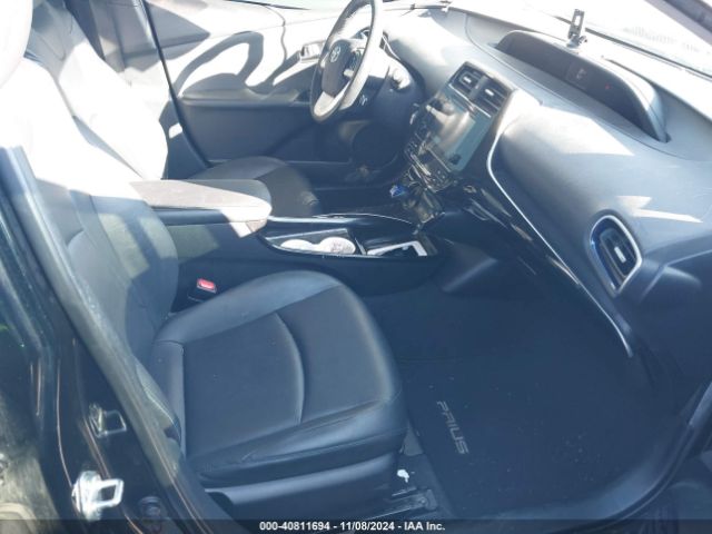 JTDKARFU2G3508001 Toyota Prius Three Touring