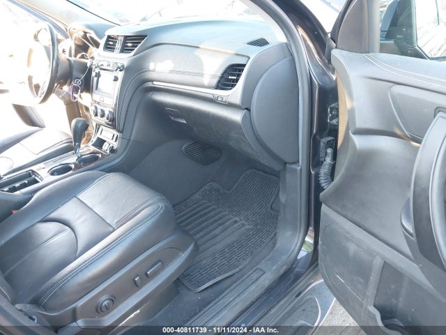 Chevrolet Traverse 2lt 2017 1GNKRHKDXHJ313857 Image 5