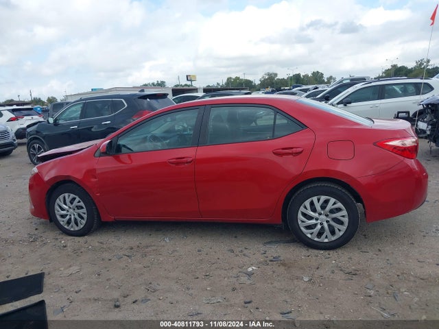 Toyota COROLLA LE 2018 5YFBURHE5JP847296 Image 14
