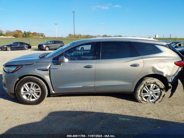 5GAERBKWXJJ257558 Buick Enclave Essence