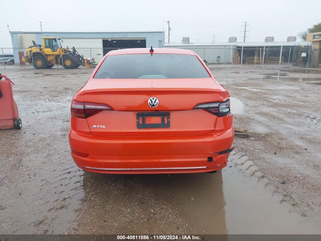 3VWE57BU5KM247852 Volkswagen Jetta 1.4t Sel
