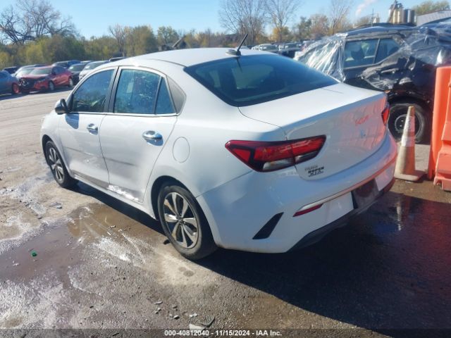 3KPA24AD8NE483324 KIA RIO S