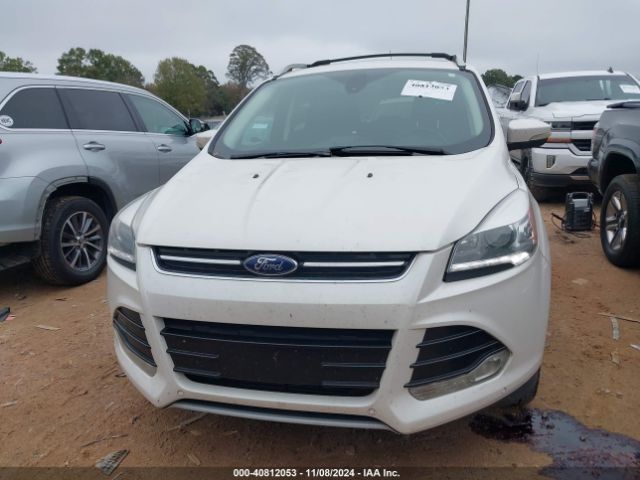 1FMCU0J92EUB55112 Ford Escape Titanium