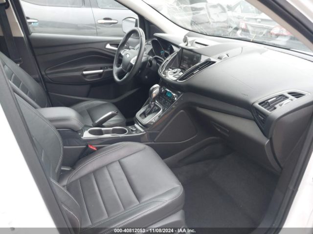 1FMCU0J92EUB55112 Ford Escape Titanium