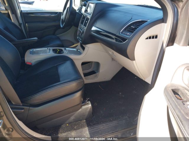 2C4RDGCGXKR619839 Dodge Grand Caravan Sxt