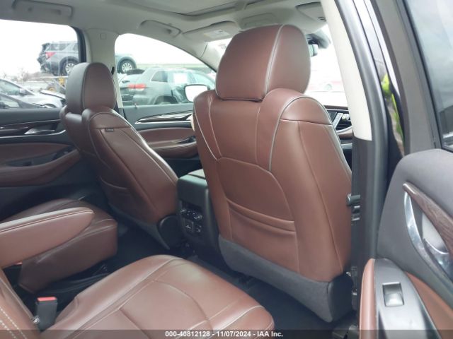 5GAERDKW1JJ176489 Buick Enclave Avenir