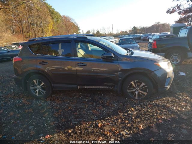 JTMRFREV8JJ242092 Toyota Rav4 Adventure/xle