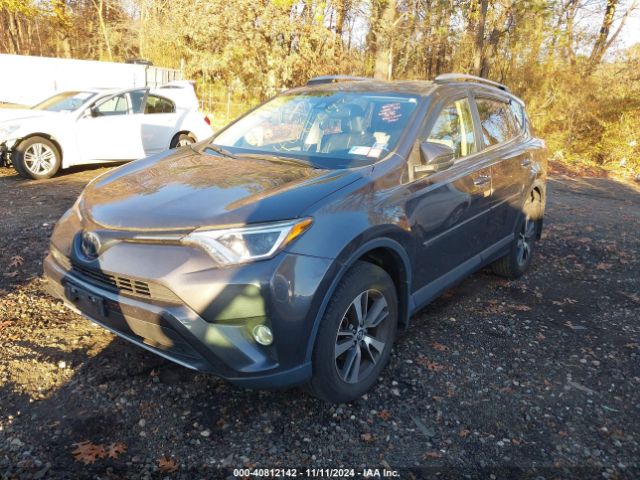 JTMRFREV8JJ242092 Toyota Rav4 Adventure/xle