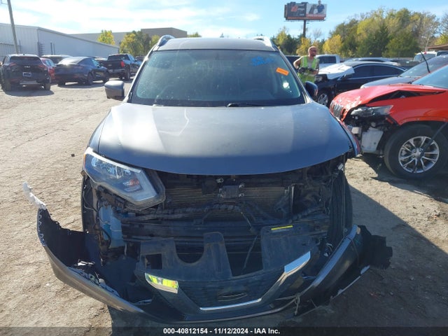 Nissan ROGUE SV 2018 5N1AT2MV5JC833799 Image 12