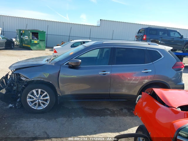 Nissan ROGUE SV 2018 5N1AT2MV5JC833799 Image 14