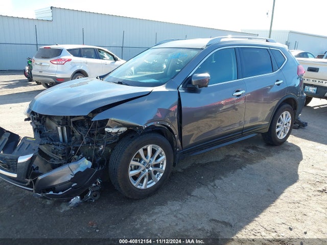 Nissan ROGUE SV 2018 5N1AT2MV5JC833799 Image 2