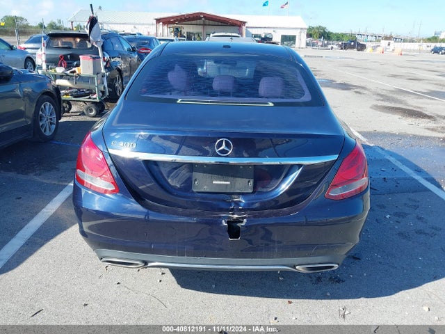 55SWF4JB4GU161297 Mercedes-Benz C 300 Luxury/sport