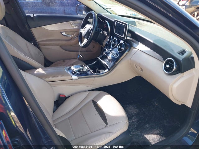 55SWF4JB4GU161297 Mercedes-Benz C 300 Luxury/sport