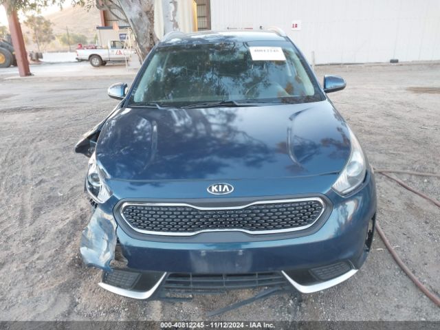 KNDCB3LC2K5304788 KIA NIRO LX