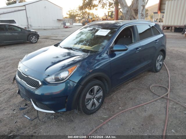 KNDCB3LC2K5304788 KIA NIRO LX