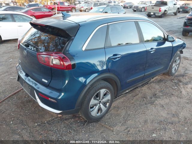 KNDCB3LC2K5304788 KIA NIRO LX