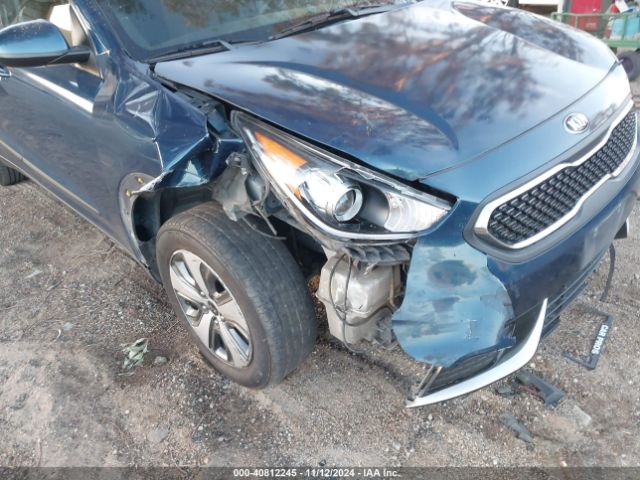 KNDCB3LC2K5304788 KIA NIRO LX