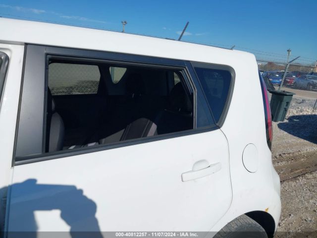 KNDJN2A28E7087324 KIA Soul