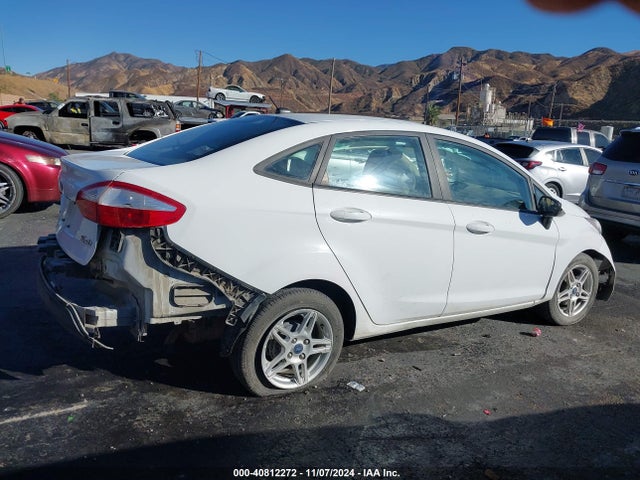 Ford FIESTA SE 2018 3FADP4BJ7JM101888 Image 13