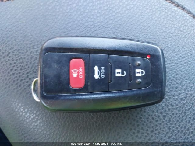 4T1F31AK7LU535925 Toyota Camry Xle Hybrid
