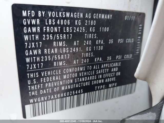 WVGRV7AX6HK025445 Volkswagen Tiguan 2.0t Wolfsburg Edition