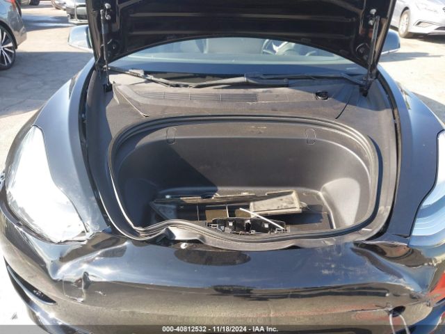 5YJ3E1EA7JF176181 Tesla Model 3 Long Range/mid Range