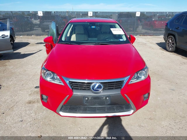 JTHKD5BH7F2221085 Lexus CT 200H