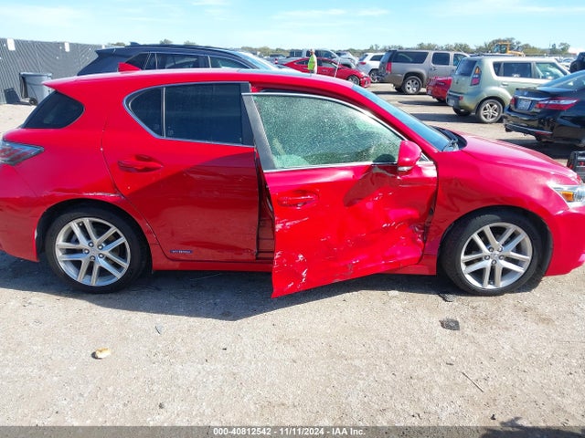 JTHKD5BH7F2221085 Lexus CT 200H