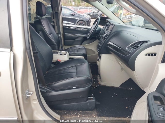 2C4RC1BG2ER448736 Chrysler Town & Country Touring