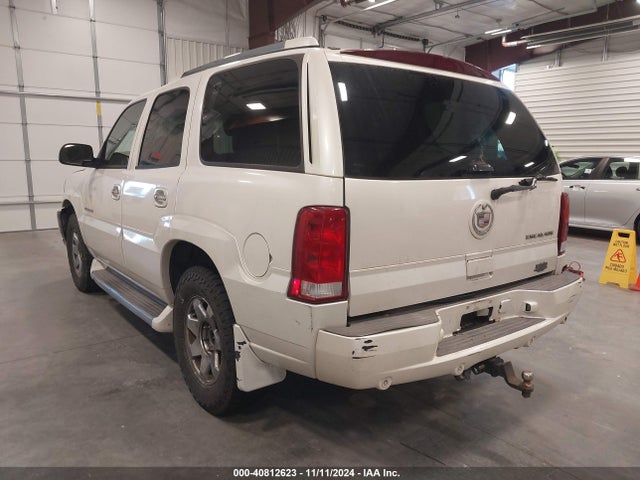 2005 CADILLAC ESCALADE 1GYEK63N05R104950 Photo 2