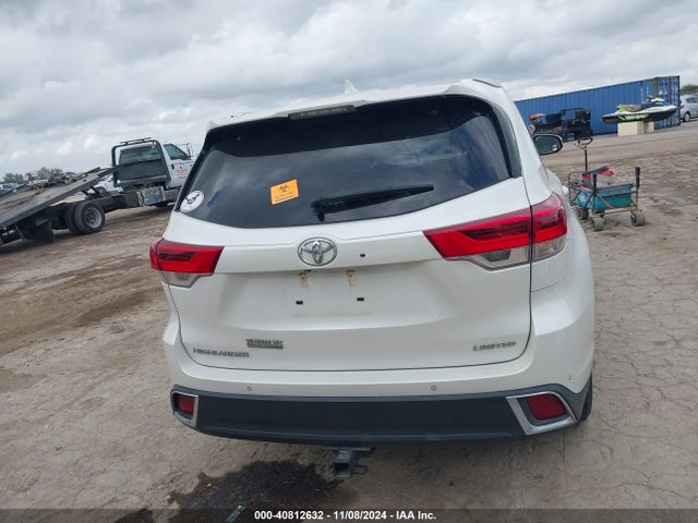 Toyota Highlander Limited 2019 5TDYZRFH1KS361165 Image 17