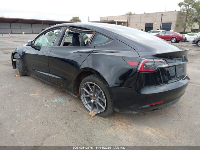 2023 TESLA MODEL 3 5YJ3E1EA3PF458102 Photo 2