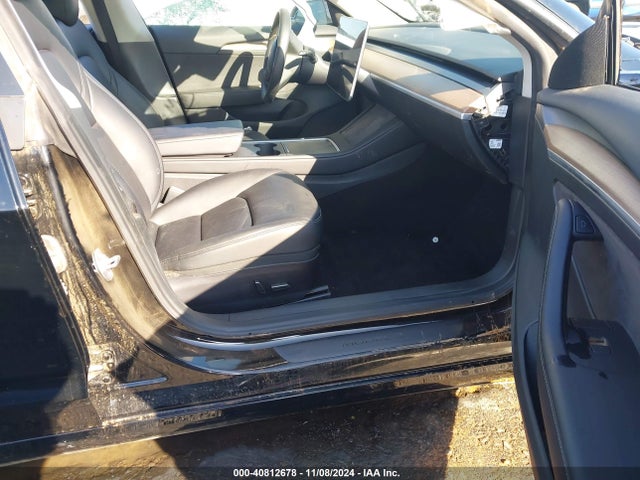 2023 TESLA MODEL 3 5YJ3E1EA3PF458102 Photo 4