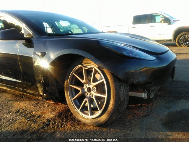 2023 TESLA MODEL 3 5YJ3E1EA3PF458102 Photo 5