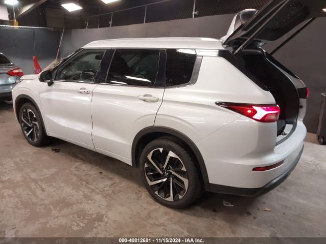 2022 MITSUBISHI OUTLANDER JA4J4VA84NZ060838 Photo 2