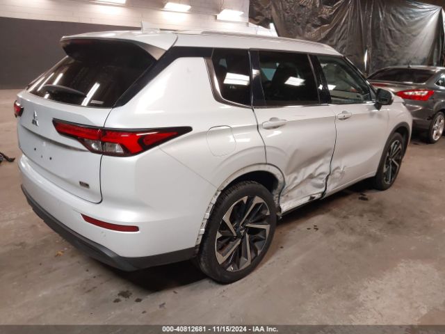 2022 MITSUBISHI OUTLANDER JA4J4VA84NZ060838 Photo 3