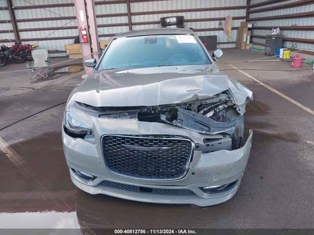 2C3CCABT2JH216449 Chrysler 300