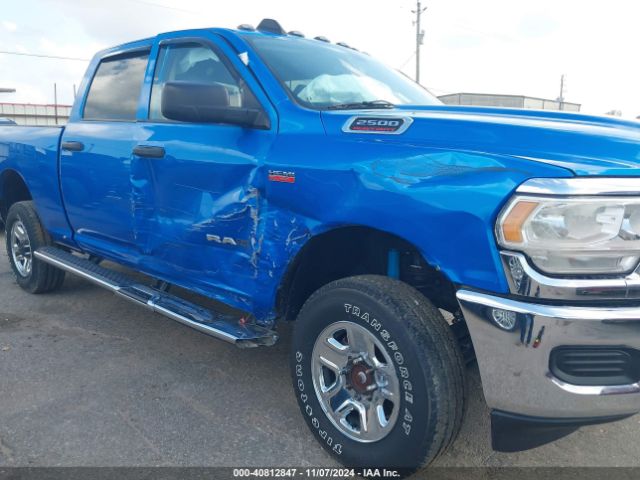 3C6UR5CJ4LG146921 RAM 2500 Tradesman  4x4 6'4 Box