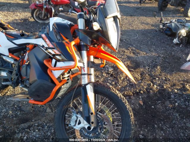 2021 KTM 890 VBKTR6406MM805417