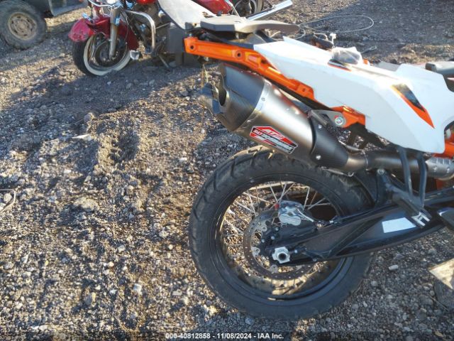 2021 KTM 890 VBKTR6406MM805417 Photo 3