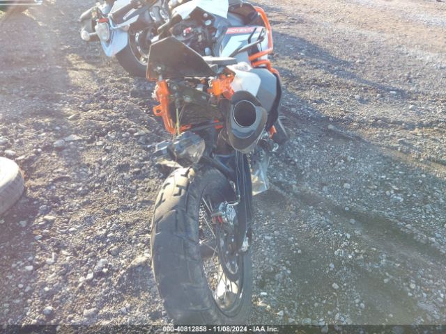 2021 KTM 890 VBKTR6406MM805417 Photo 5
