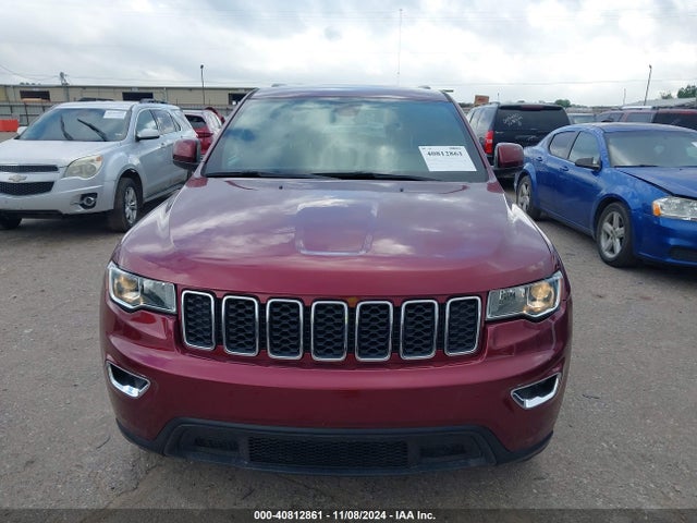 1C4RJEAG0KC543895 Jeep Grand Cherokee Laredo 4x2