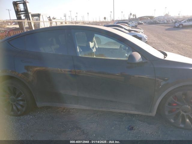 7SAYGDEF7NF552240 Tesla Model Y Performance Dual Motor All-wheel Drive