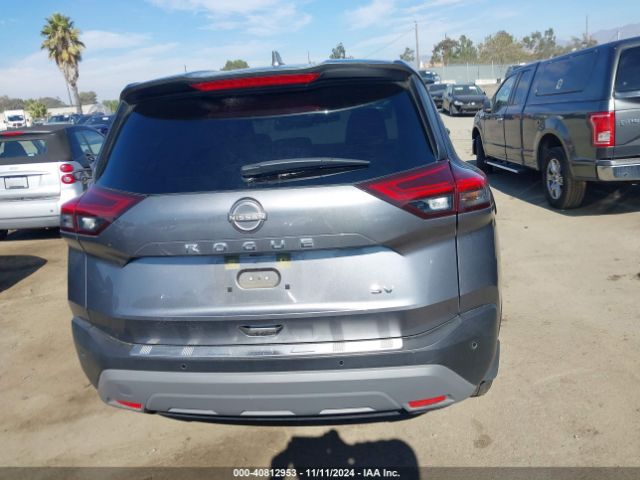 JN8BT3BA5PW404964 Nissan Rogue Sv Fwd