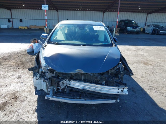 Toyota Prius Three 2017 JTDKARFU6H3043711 Image 13