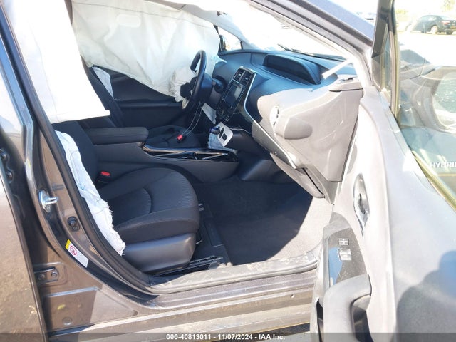 JTDKARFU6H3043711 Toyota Prius Three