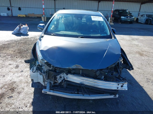 JTDKARFU6H3043711 Toyota Prius Three